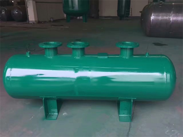 1679991473376569.jpeg 赞皇赞皇赞皇蒸汽分气缸1.jpeg